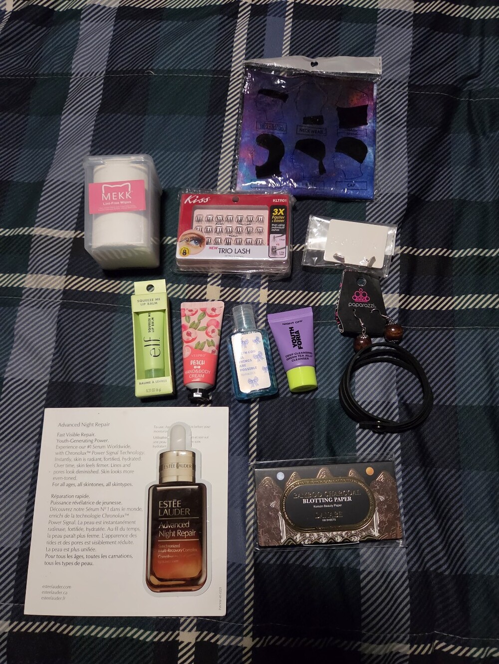 Ted Baker London Cosmetic Pouch with Beauty Bundle - Picture 3 of 3
